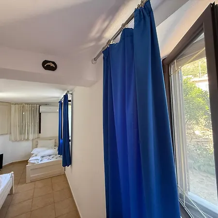 Lumiere Bleu * Saranda